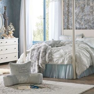 Pottery Barn Kids Sparkling White Tulle Skirt